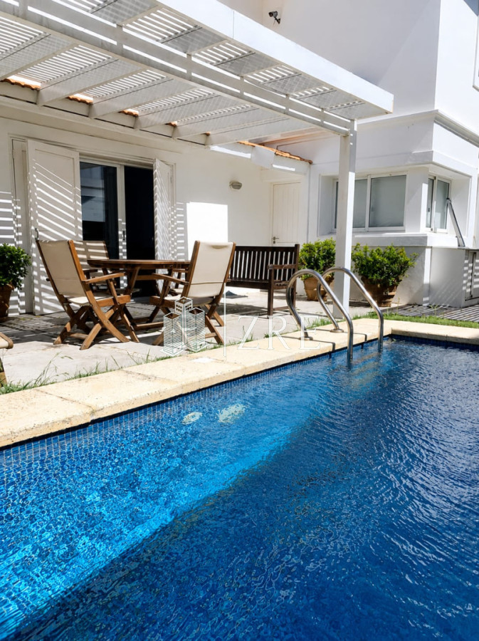 Casa ID.1134 - GRAN CASA EN VENTA, PRIMERA LÍNEA