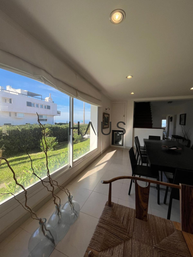Casa ID.868 - CASA EN VENTA, PRIMERA LÍNEA PUNTA DEL ESTE