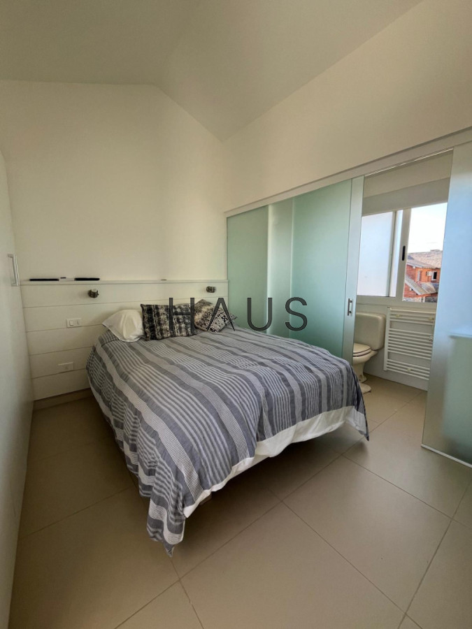 Casa ID.868 - CASA EN VENTA, PRIMERA LÍNEA PUNTA DEL ESTE