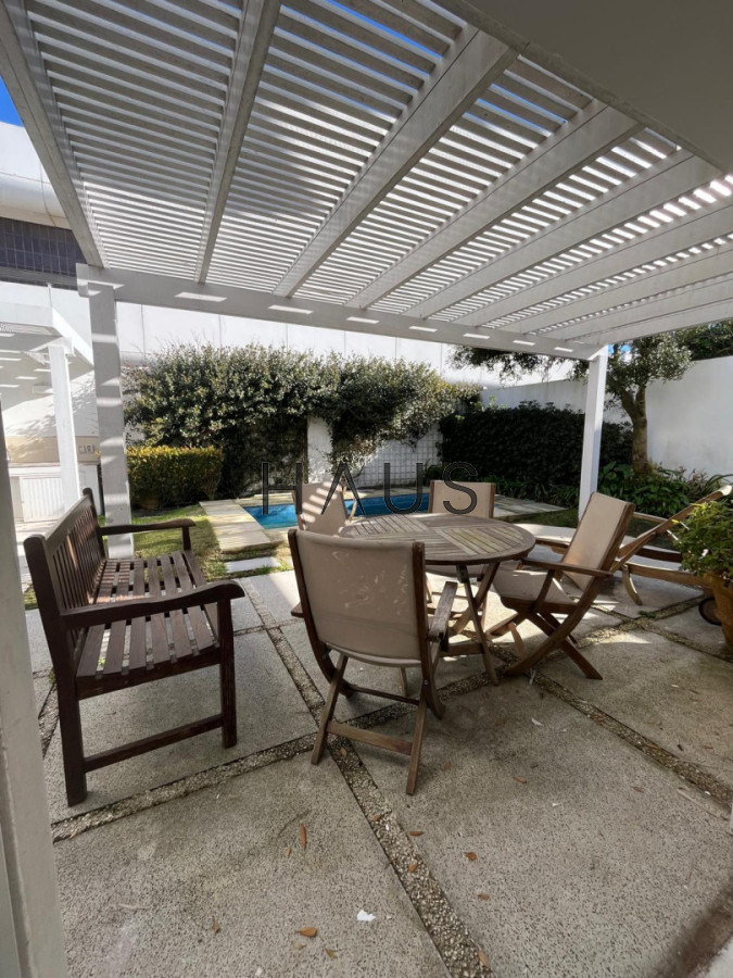Casa ID.868 - CASA EN VENTA, PRIMERA LÍNEA PUNTA DEL ESTE