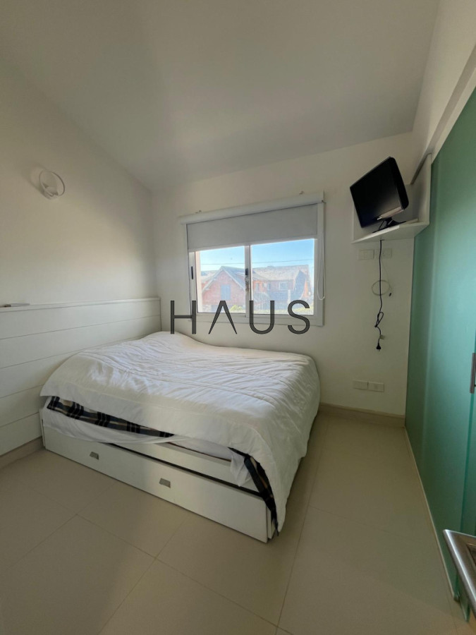 Casa ID.868 - CASA EN VENTA, PRIMERA LÍNEA PUNTA DEL ESTE