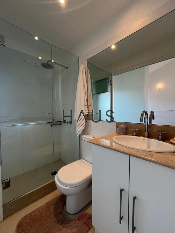 Casa ID.868 - CASA EN VENTA, PRIMERA LÍNEA PUNTA DEL ESTE