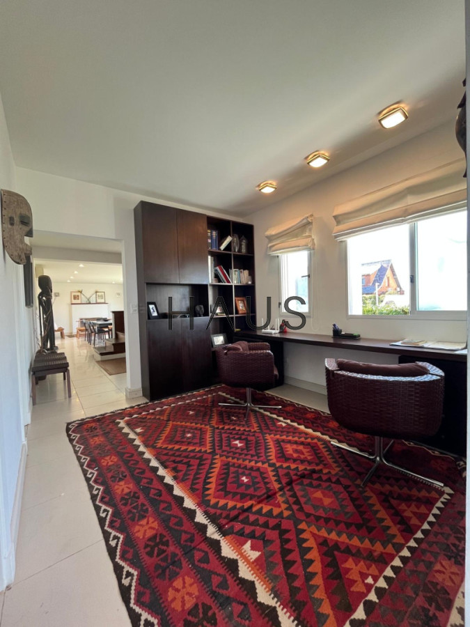 Casa ID.868 - CASA EN VENTA, PRIMERA LÍNEA PUNTA DEL ESTE