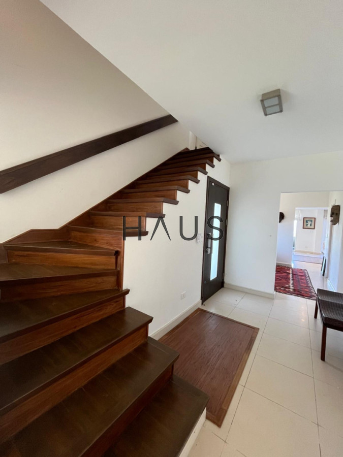Casa ID.868 - CASA EN VENTA, PRIMERA LÍNEA PUNTA DEL ESTE