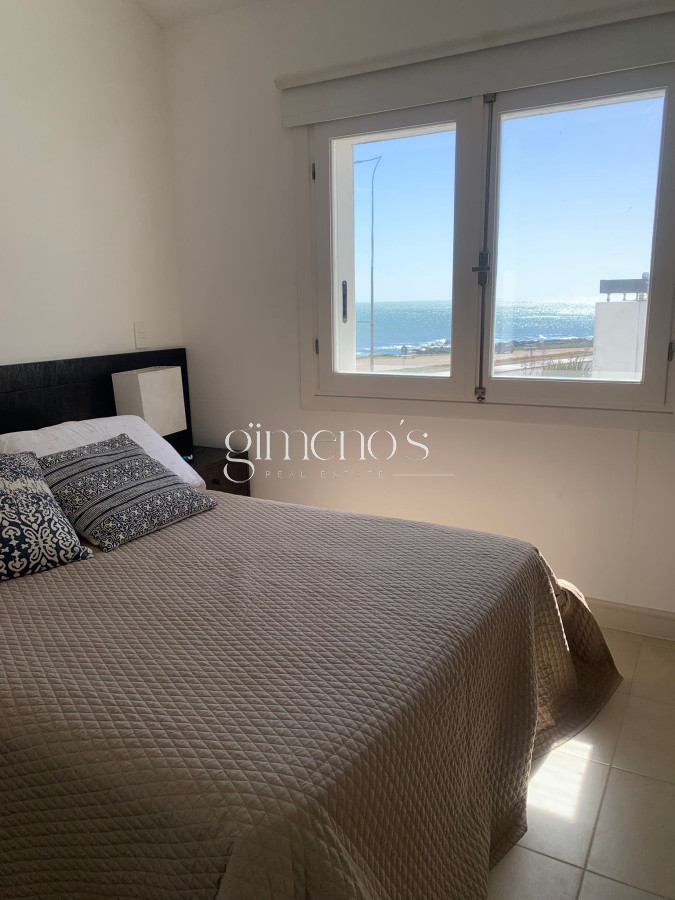 Casa ID.674 - GRAN CASA EN VENTA, PRIMERA LÍNEA