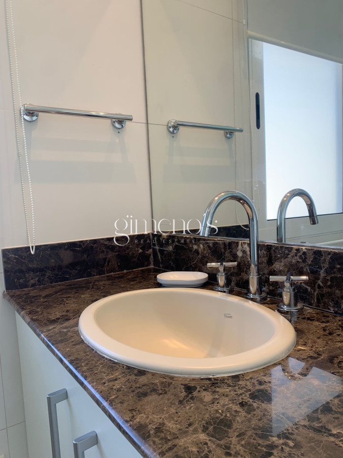 Casa ID.674 - GRAN CASA EN VENTA, PRIMERA LÍNEA