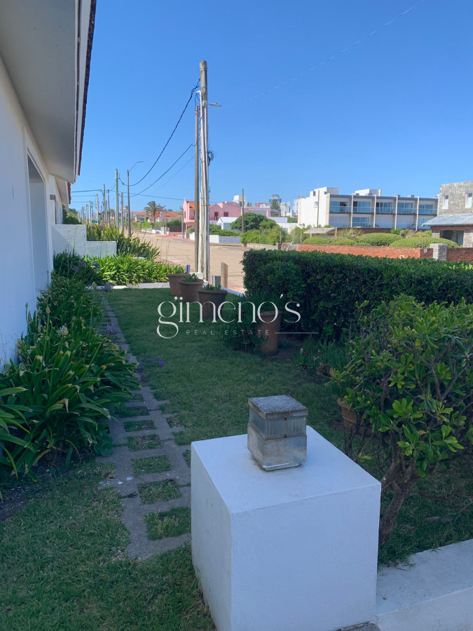 Casa ID.674 - GRAN CASA EN VENTA, PRIMERA LÍNEA