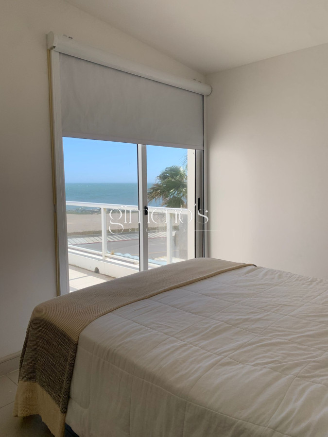 Casa ID.674 - GRAN CASA EN VENTA, PRIMERA LÍNEA