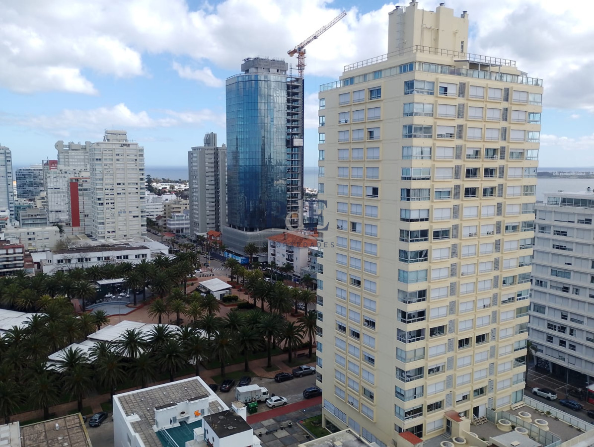 AMPLIO Y LUMINOSO APARTAMENTO EN VENTA  - Imagen 35