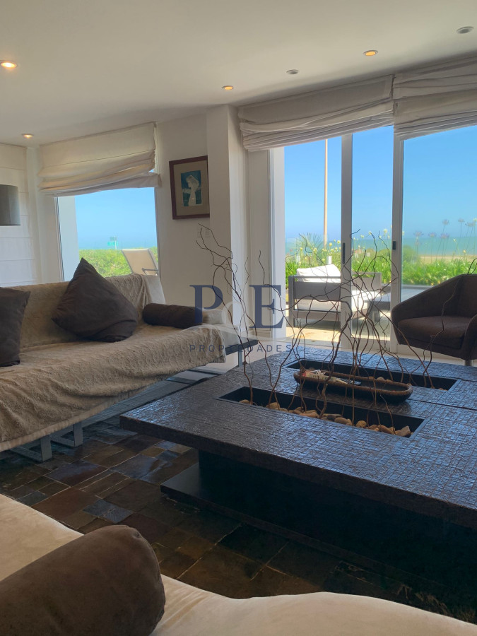 Casa en primera fila | Península de Punta del Este | Frente al mar - Imagen 11