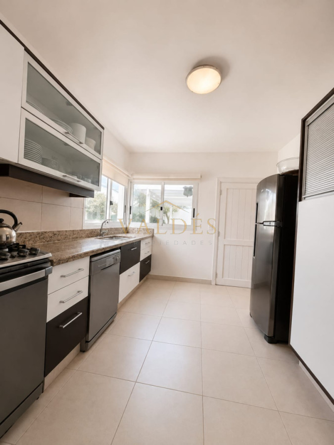 Casa ID.4854 - GRAN CASA EN VENTA, PRIMERA LÍNEA