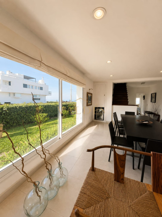 Casa ID.4854 - GRAN CASA EN VENTA, PRIMERA LÍNEA