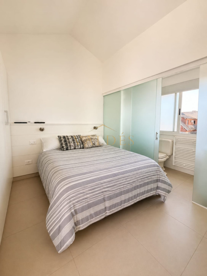 Casa ID.4854 - GRAN CASA EN VENTA, PRIMERA LÍNEA