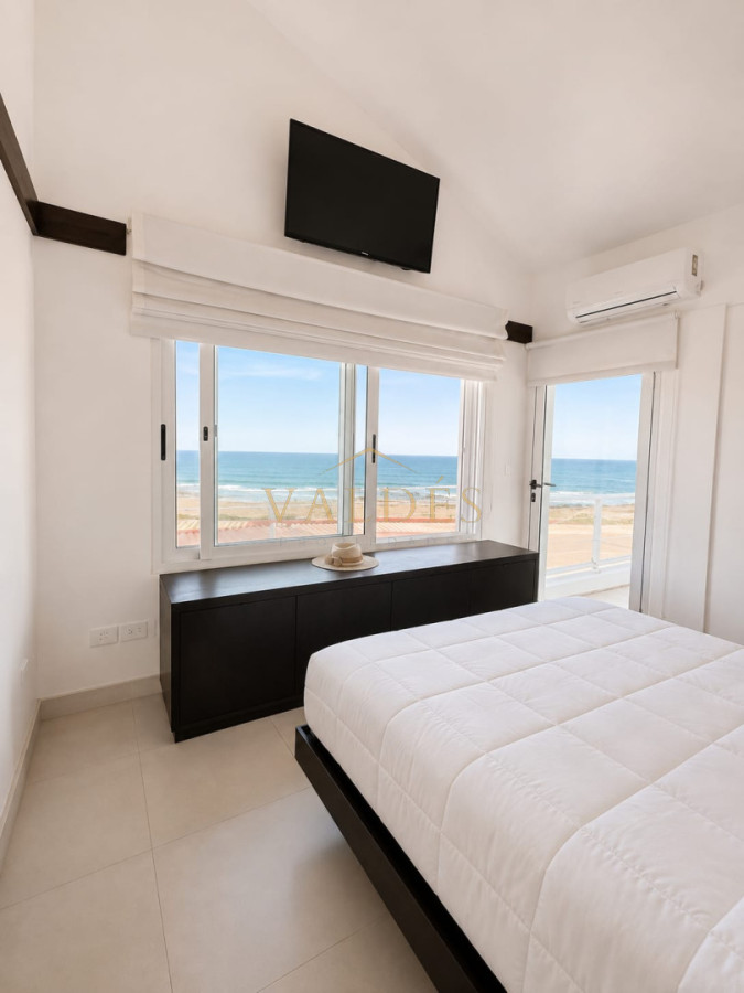 Casa ID.4854 - GRAN CASA EN VENTA, PRIMERA LÍNEA