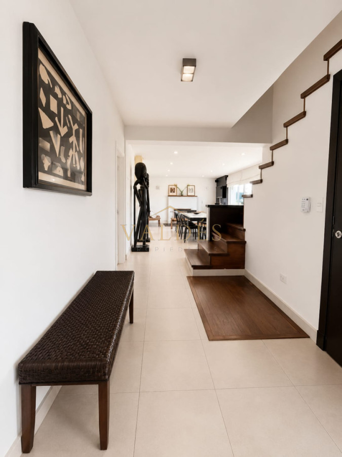 Casa ID.4854 - GRAN CASA EN VENTA, PRIMERA LÍNEA
