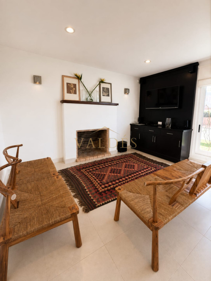 Casa ID.4854 - GRAN CASA EN VENTA, PRIMERA LÍNEA