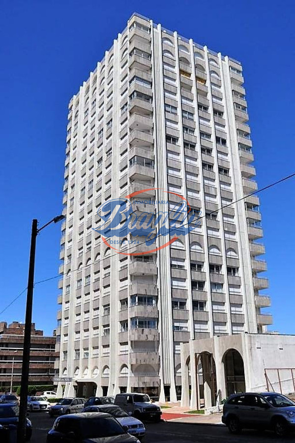 Penu00ednsula - GoPunta - Portal Inmobiliario de Punta del Este - Maldonado