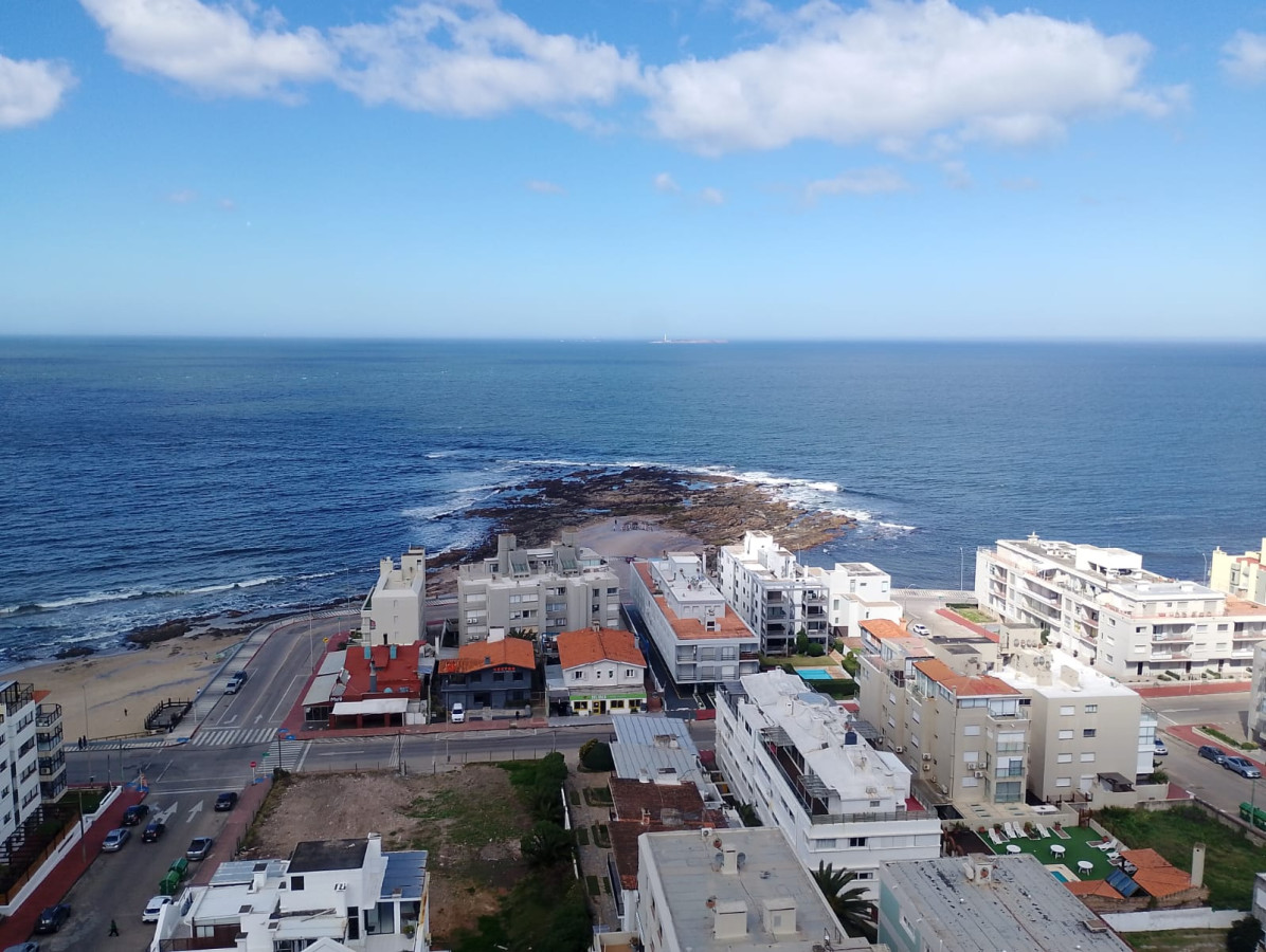 Imagen de AMPLIO Y LUMINOSO APARTAMENTO EN VENTA 