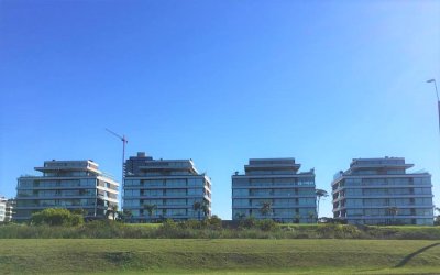 EXCEPCIONAL APARTAMENTO EN LA BARRA