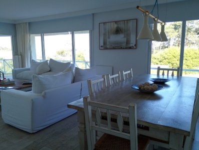 APARTAMENTO EN VENTA A FRENTE AL MAR