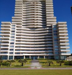 Apartamento en Punta del Este, Brava