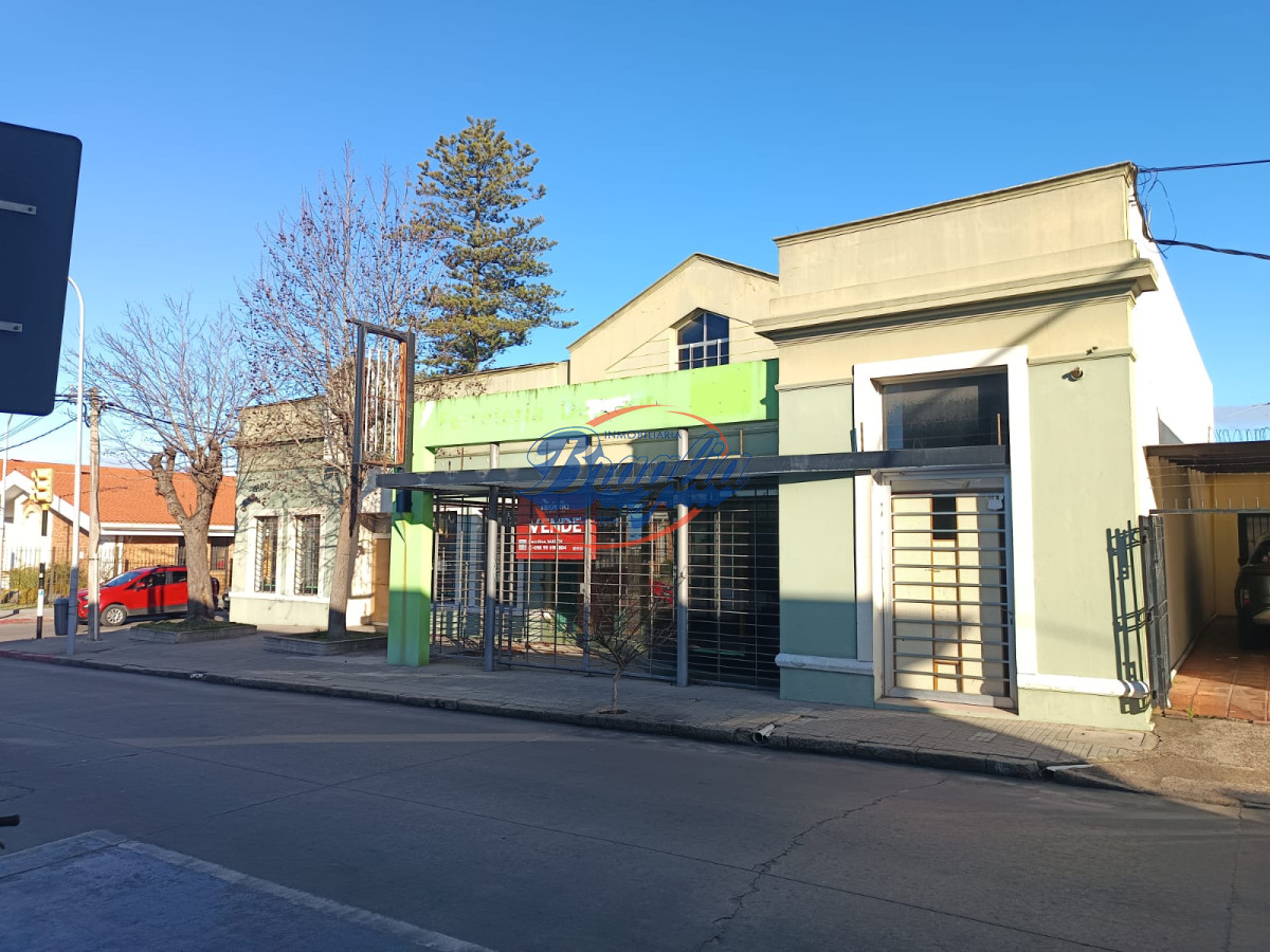 Alquiler de local comercial en centro de Maldonado - GoPunta - Portal Inmobiliario de Punta del Este - Maldonado