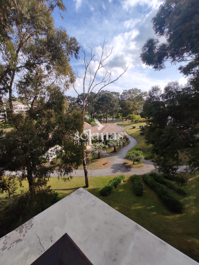Apartamento ID.128 - Espectacular Apartamento en Green Park. Facilidades de Pago. 50% y 36 cuotas.