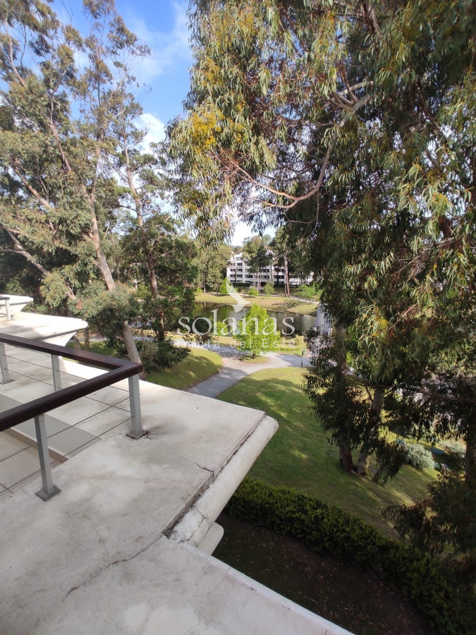Apartamento ID.128 - Espectacular Apartamento en Green Park. Facilidades de Pago. 50% y 36 cuotas.