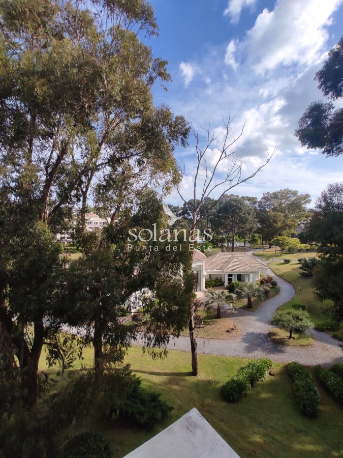 Apartamento ID.128 - Espectacular Apartamento en Green Park. Facilidades de Pago. 50% y 36 cuotas.