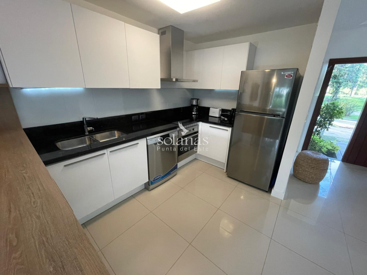 Casa ID.208 - Excelente Casa en Solanas - 3 Dormitorios, Parrillero y Piscina