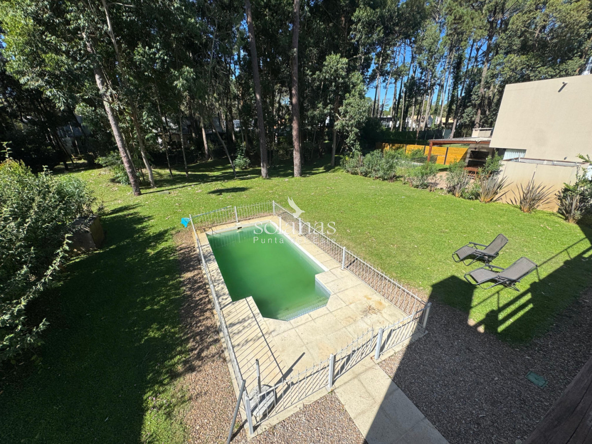 Casa ID.211 - Casa única en Solanas Village sobre lote propio - Espacio, luz y rentabilidad en un solo lugar