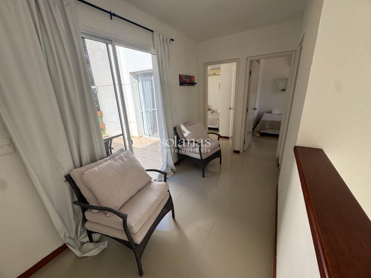 Casa ID.211 - Casa única en Solanas Village sobre lote propio - Espacio, luz y rentabilidad en un solo lugar
