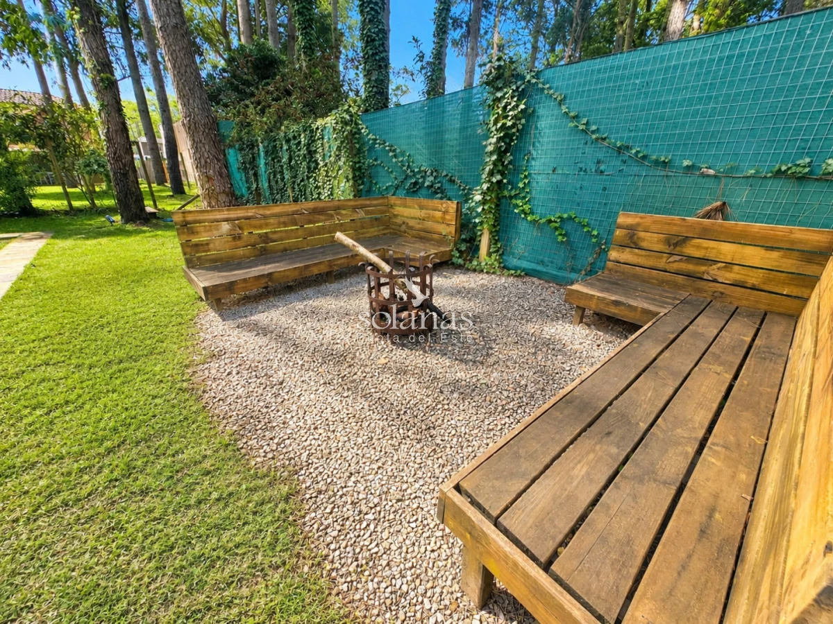 Casa ID.239 - Casa moderna con piscina y gran entorno verde en Solanas