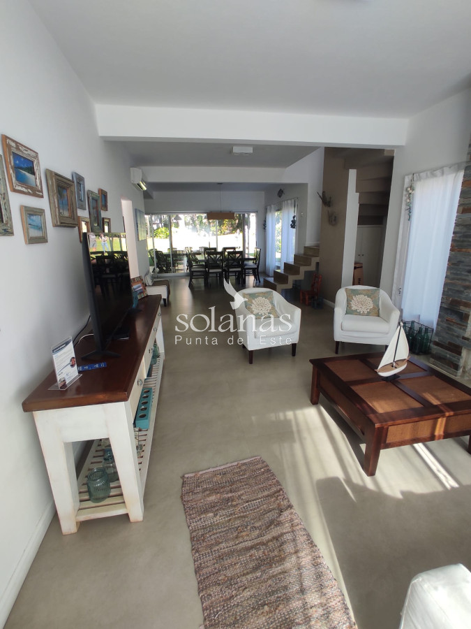 Casa ID.117 - Hermosa casa en Solanas Village.