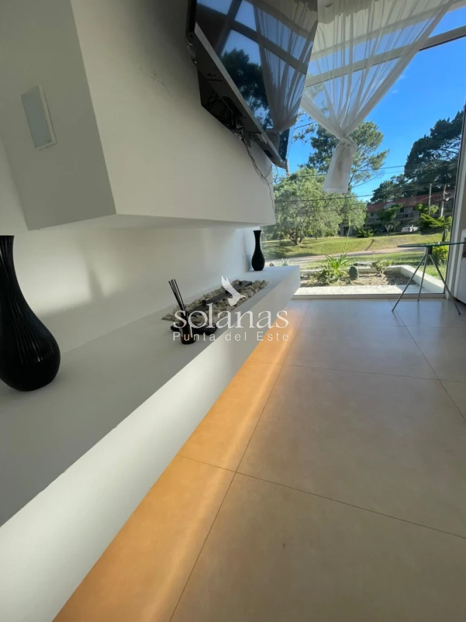 Casa ID.202 - 🏡 Elegancia Moderna en Cada Rincón: La Casa que Eleva Tu Estilo de Vida