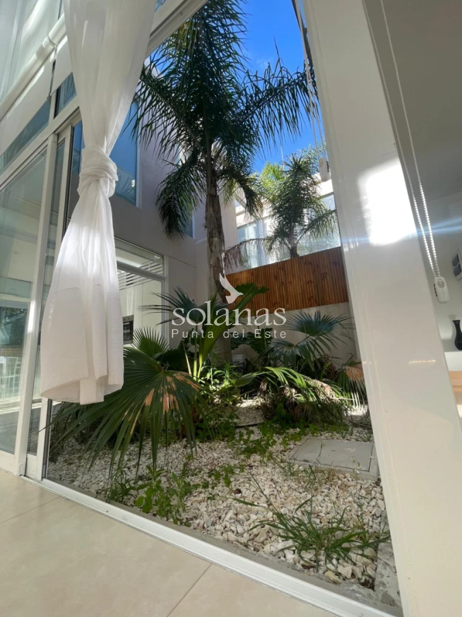 Casa ID.202 - 🏡 Elegancia Moderna en Cada Rincón: La Casa que Eleva Tu Estilo de Vida