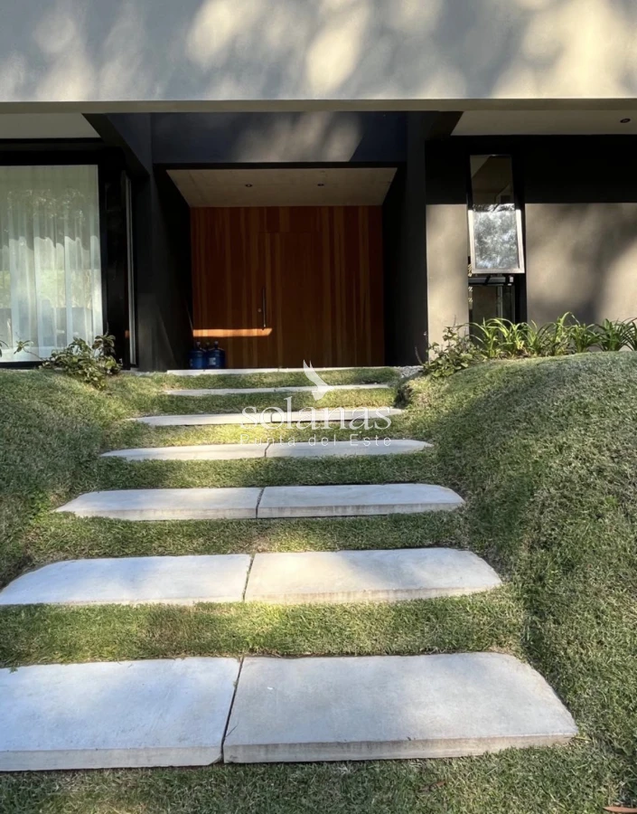 Casa ID.200 - Casa en Design Village!!