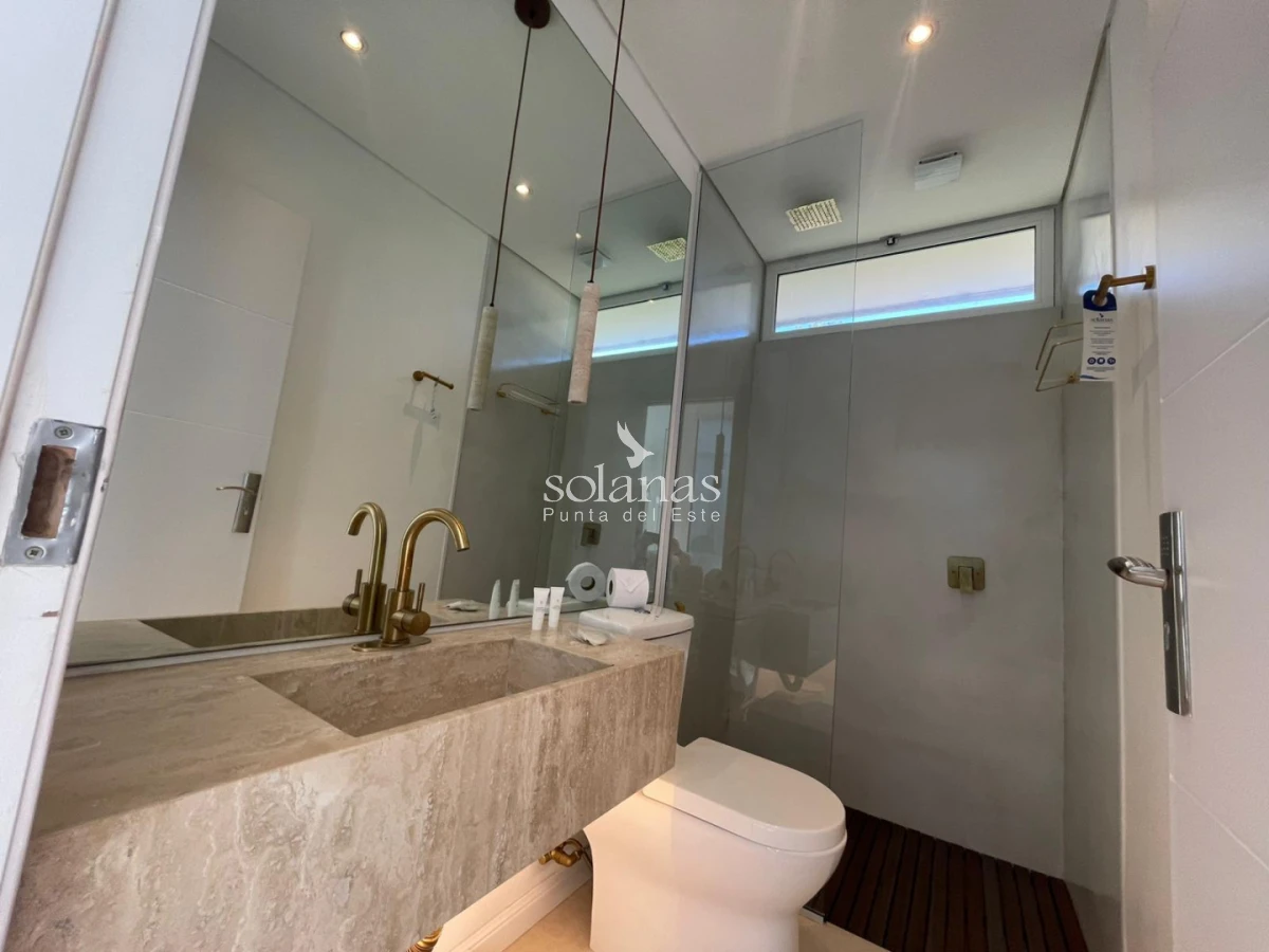 Casa ID.202 - 🏡 Elegancia Moderna en Cada Rincón: La Casa que Eleva Tu Estilo de Vida