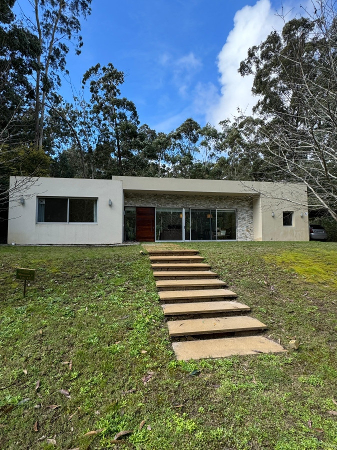 Casa en Design Village.