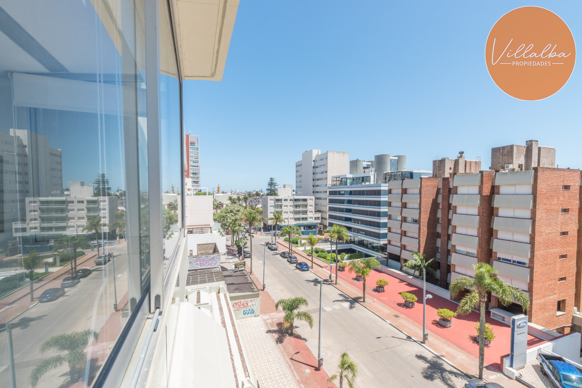 Apartamento ID.3620 - Apartamento Reciclado de 3 dormitorios en venta