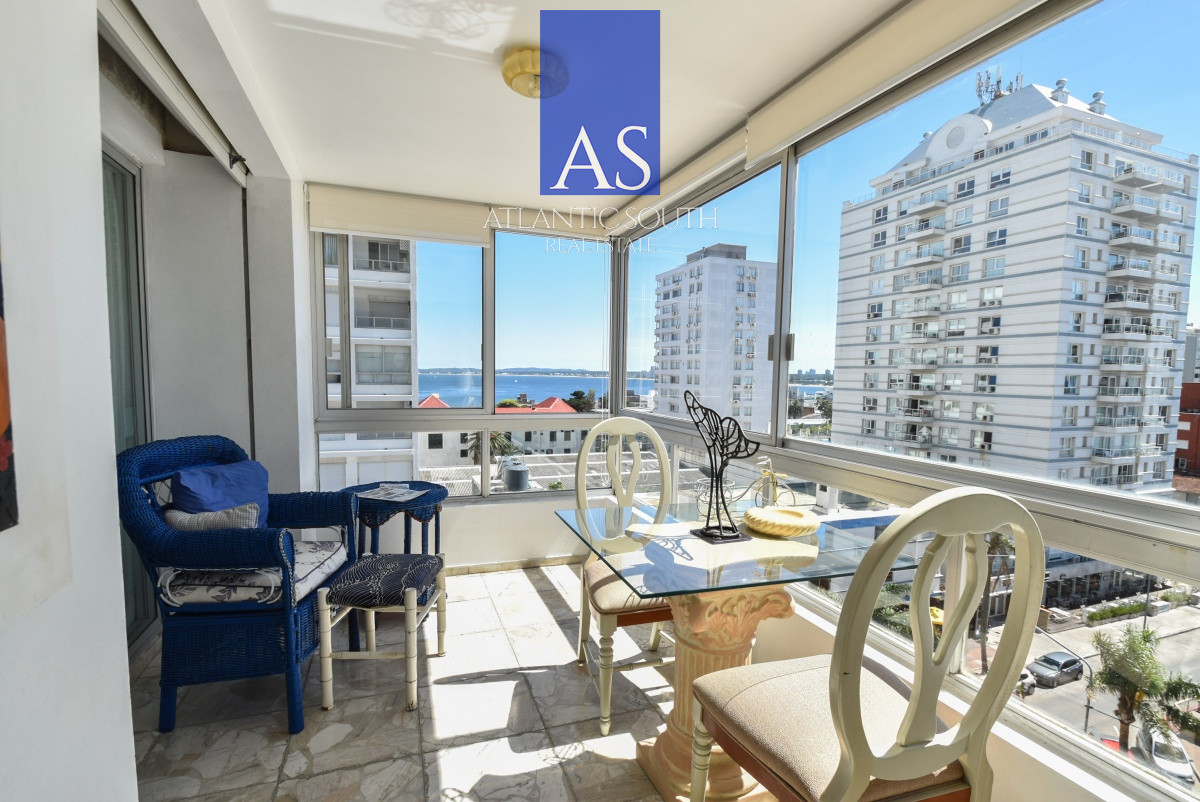Apartamento ID.4248 - Apartamento en venta de 2 dormitorios + 2 baños . Reciclado con garage
