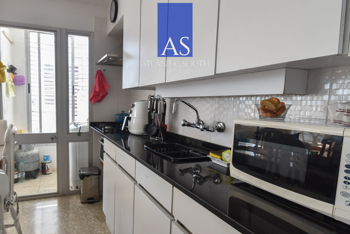 Apartamento ID.4248 - Apartamento en venta de 2 dormitorios + 2 baños . Reciclado con garage