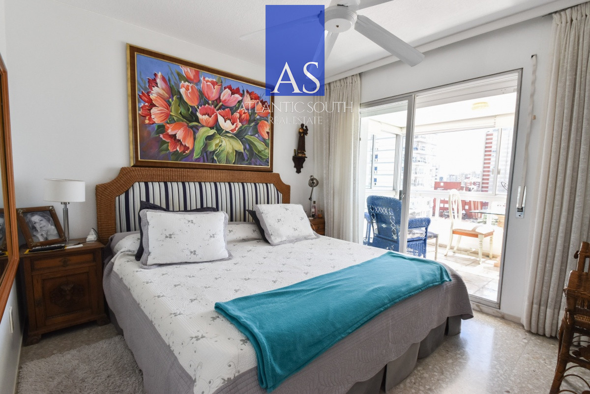 Apartamento ID.4248 - Apartamento en venta de 2 dormitorios + 2 baños . Reciclado con garage