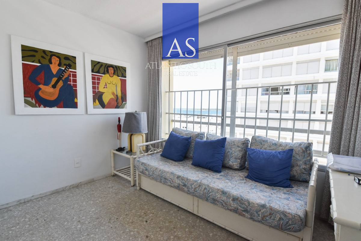 Apartamento ID.4248 - Apartamento en venta de 2 dormitorios + 2 baños . Reciclado con garage