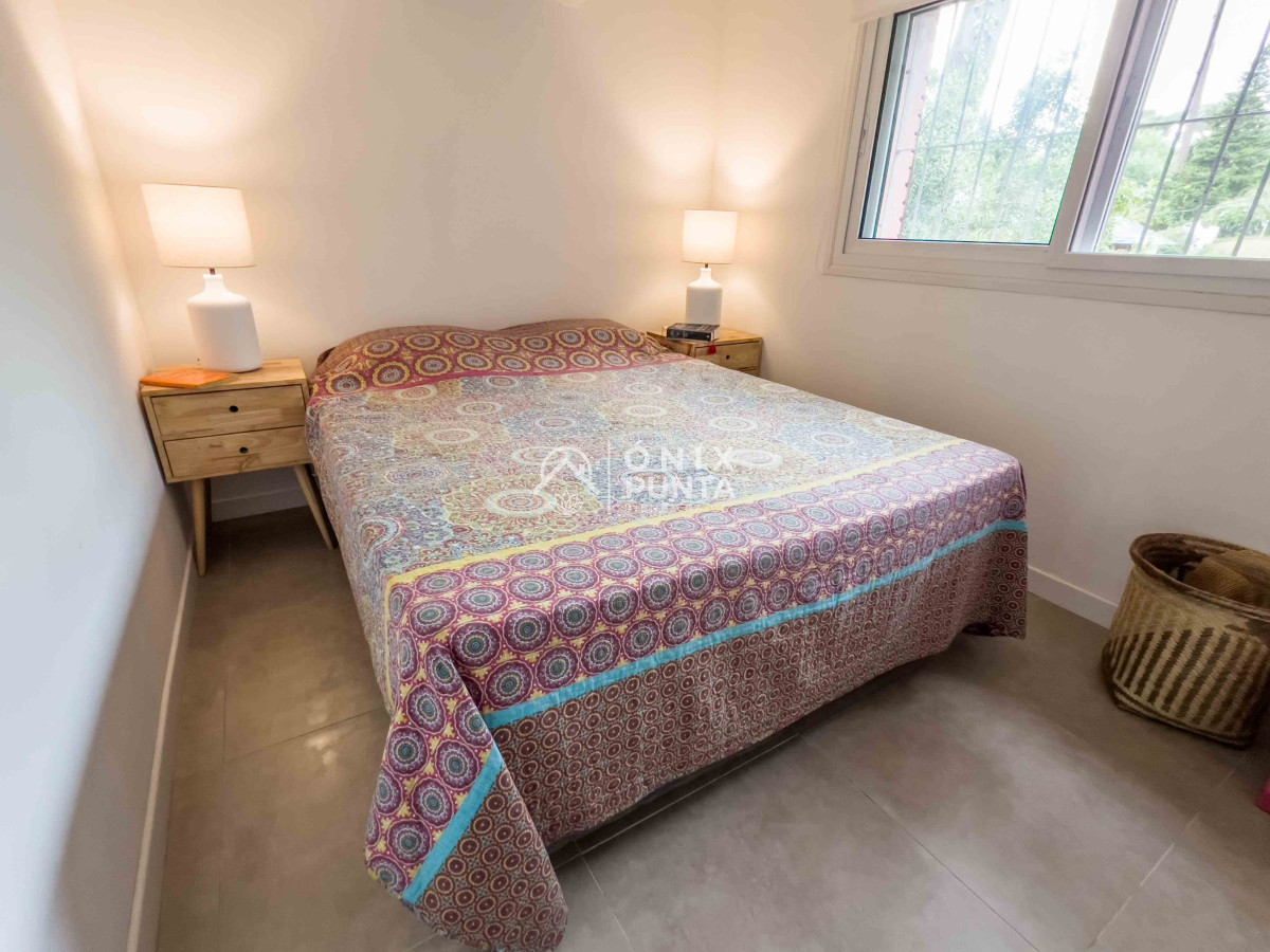 Casa ID.492 - Barrio Lugano. Casa reciclada a metros de Roosevelt. Zona Punta Shopping.