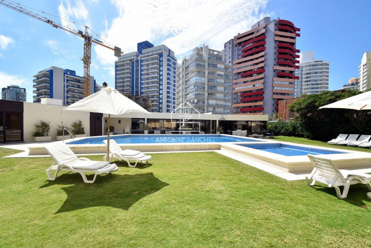 Apartamento ID.1891 - Primera fila al Mar! Torre con amenities frente a La Olla. 