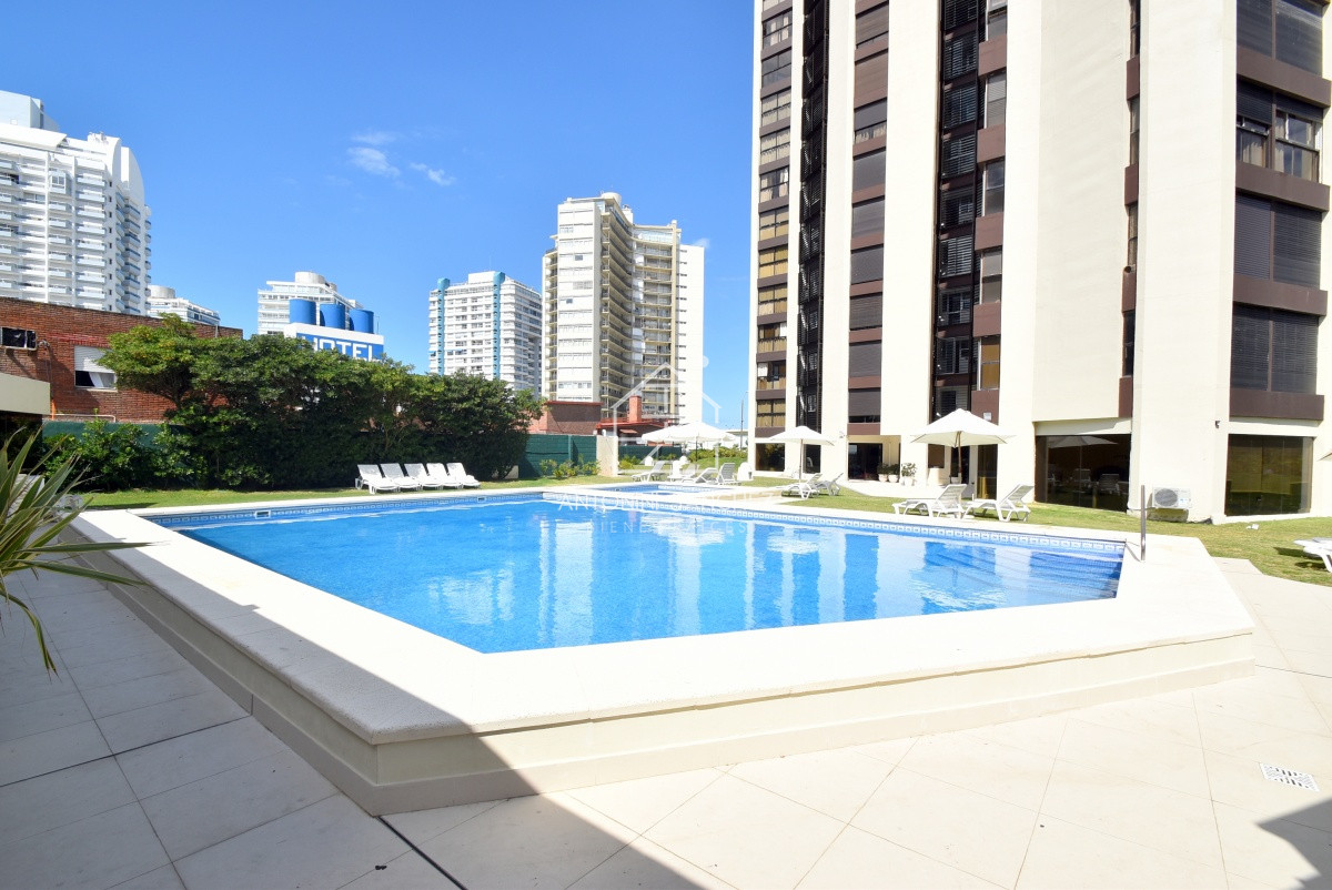 Apartamento ID.1891 - Primera fila al Mar! Torre con amenities frente a La Olla. 