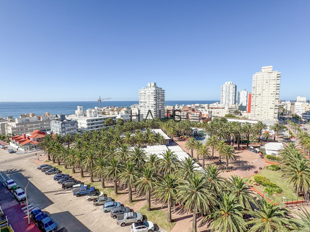 Apartamento ID.684 - Torre Libertador. Apartamento 1 dormitorio y medio al Puerto! 