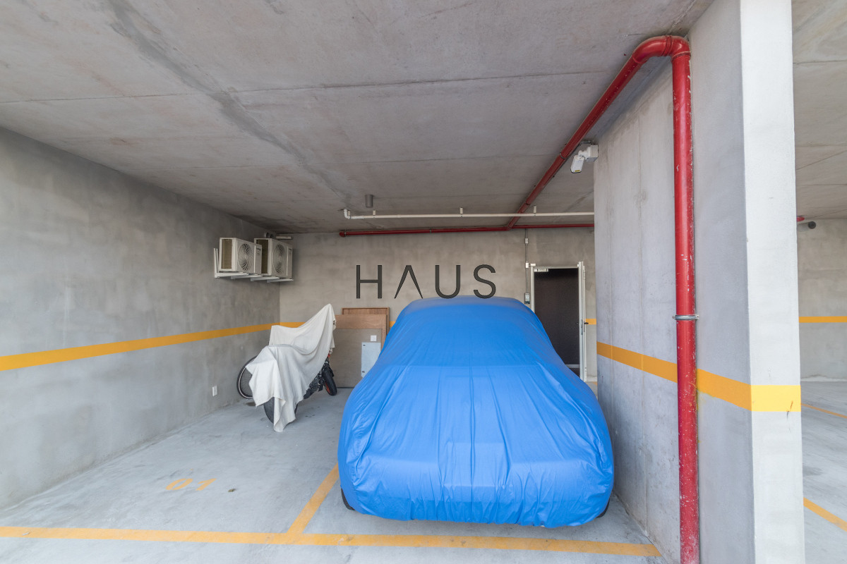 Apartamento ID.686 - SUDESTE. Excelente apartamento en moderno edificio.