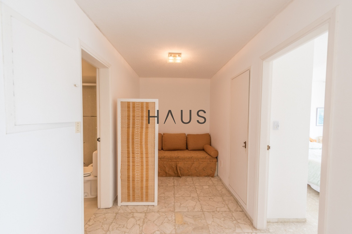 Apartamento ID.687 - Vista al Puerto! Amplio apartamento de 1 dormitorio y medio. 